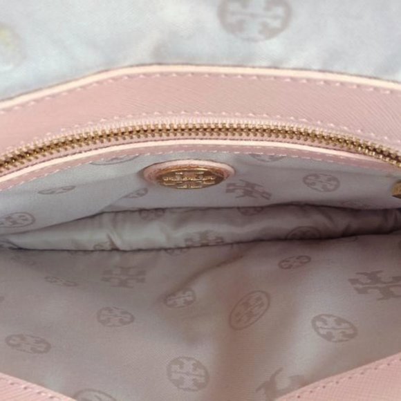 Tory Burch Robinson Clutch Bag - Picture 3 of 8